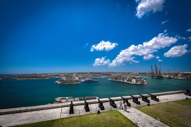 A Monumental Maltese Experience - Wied iz-Zurrieq: coastal views plus time to eat
