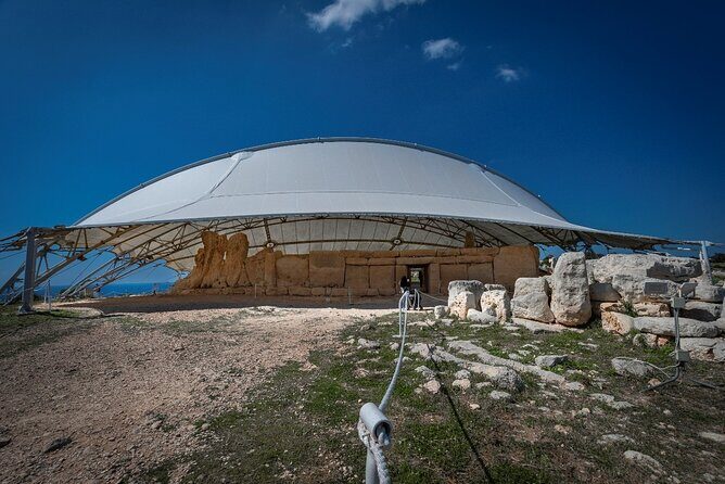 A Monumental Maltese Experience - Hagar Qim and Mnajdra: UNESCO temples above the cliffs