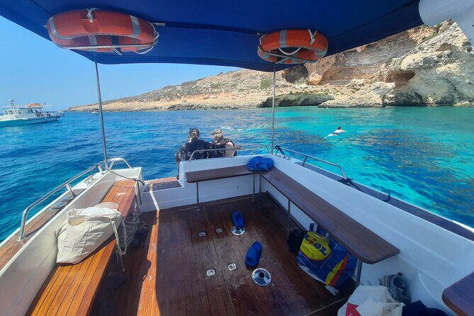 Boat Charters Blue lagoon, Crystal Lagoon, Comino, Malta 4hr trip - Saint Mary’s Battery (about 30 minutes): a swimming spot with fort-energy