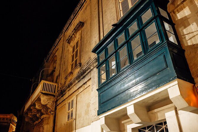 Dark Tales in an Mdina Palazzo - Guided Tour - Walking through Mdina Old City: where the stories land