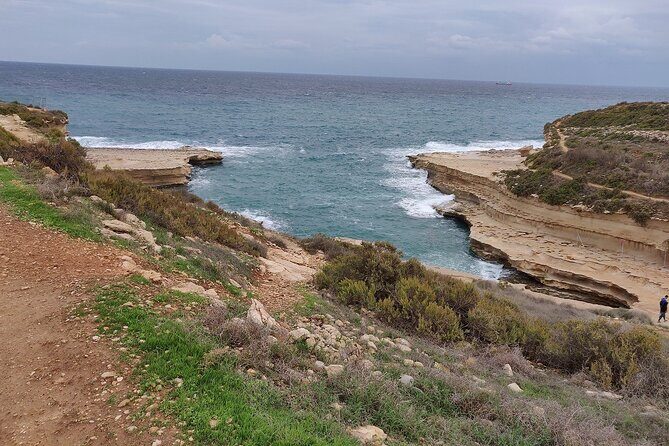 Exploring Marsaxlokk, Blue Grotto and Malta best sights! - Stop 1: Gardjola Gardens in Senglea for a big harbor view
