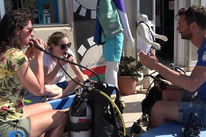 First scuba diving experience with instructor - Malta - What to bring (and what surprises to expect)