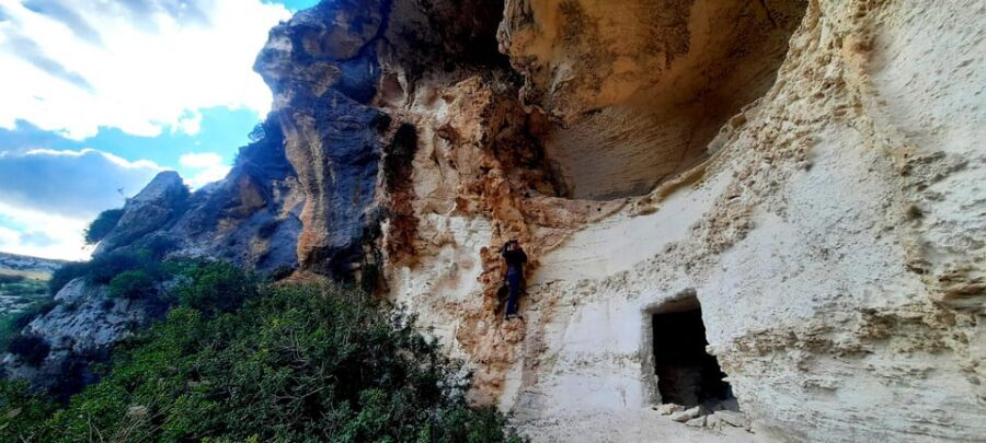 Gozo Unveiled: Guided Hiking in Gozo - South East - Ras il-Ħobż: Coastal Views and the Salt-Pans Story