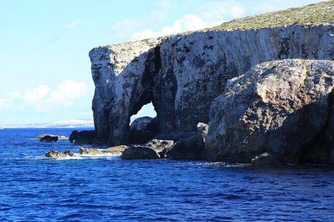 Half Day Malta Tour to Gozo Comino and Blue Lagoon Caves - Santa Marija Bay (Seasonal) and Santa Maria Caves: Photo Stops That Matter