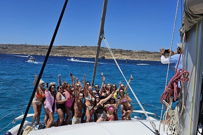 Half Day Scenic Catamaran Experience - Crystal Lagoon: 45 Minutes of Clear-Water Swimming