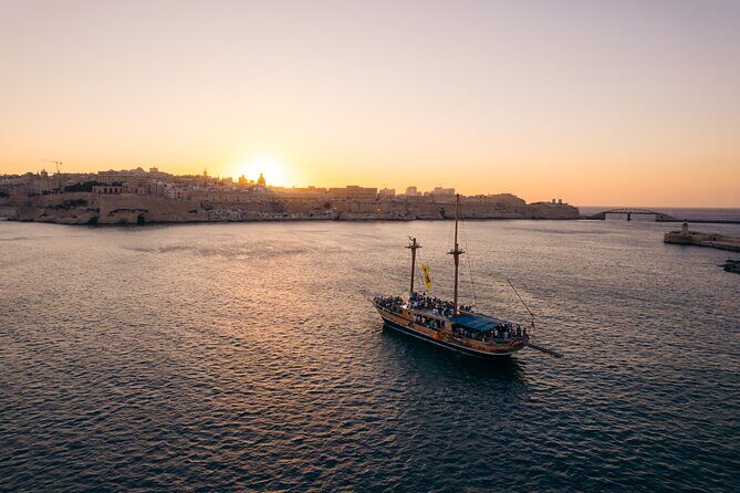 Lazy Pirate Party Boat in Malta - What happens during the 4-hour party: a simple flow