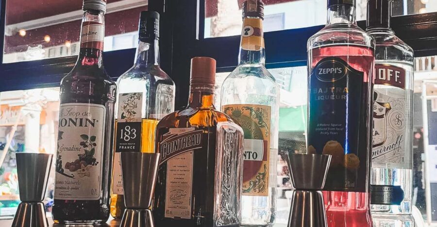 Malta: Cocktail and Chocolate Masterclass - The mixology lesson: making four cocktails and learning what to taste for