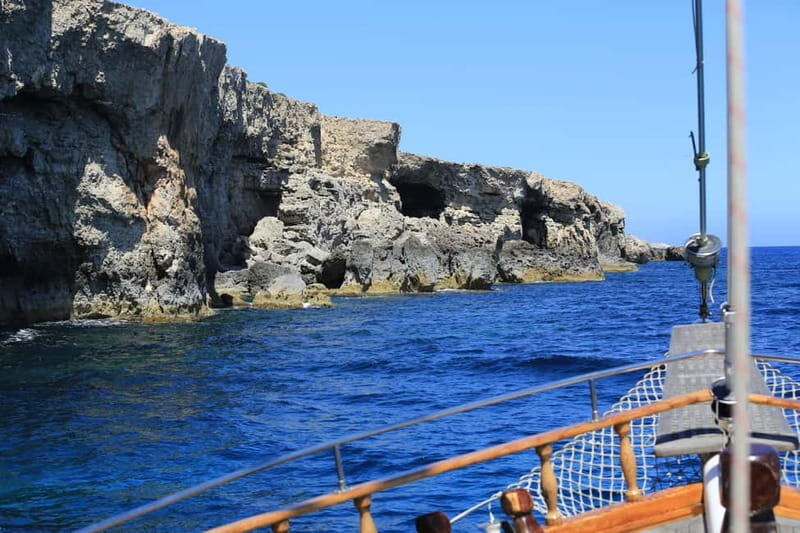 Malta: Comino+ Santa Maria Bay, Blue Lagoon + Seacaves tour - Price and value: why this feels worth $28