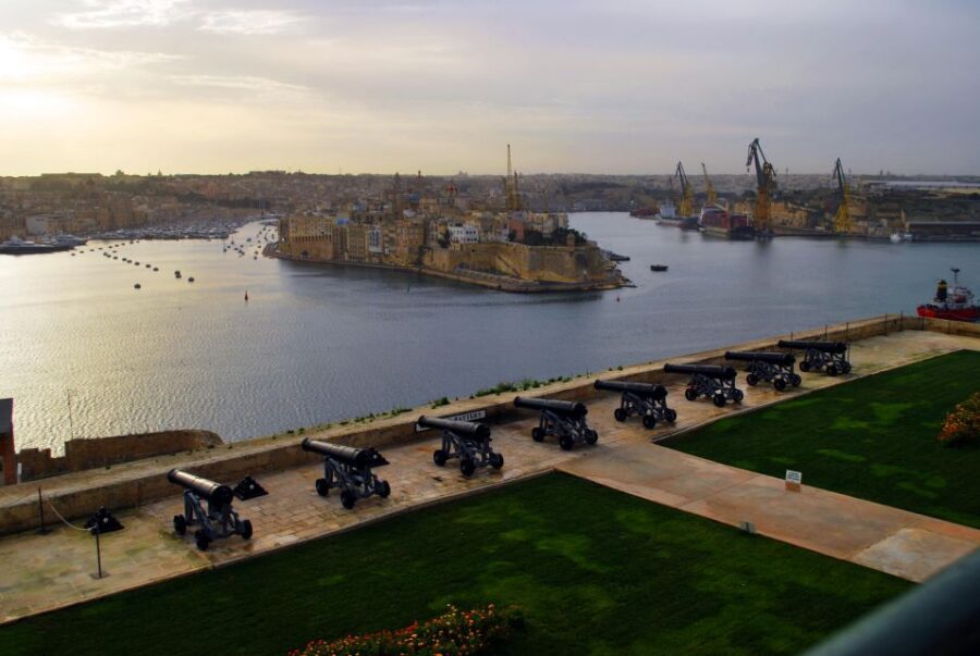 Malta: Hop-On Hop-Off Bus Tours - Timings and connections: the easy way to not lose time
