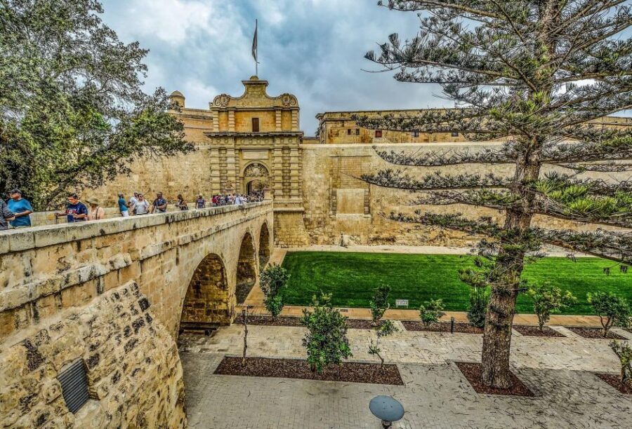Malta: Mdina, Dingli Cliffs and San Anton Botanical Gardens - Mdina’s Medieval Streets and Fort Walls