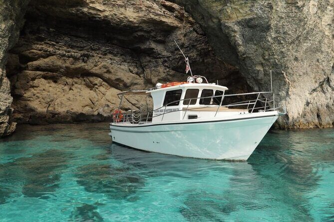 Malta: Private Boat Trip & Cruises Comino, Blue Lagoon, Gozo - A 4-hour Comino and Gozo boat day that feels personal