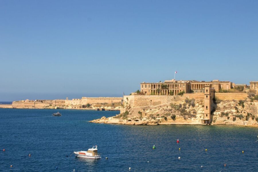 Malta: Vintage Bus Ride through the Three Cities - Vittoriosa, the Maritime Power: Waterfront, Galleys, and Museums