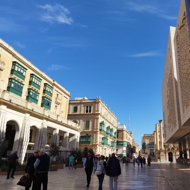On the Footsteps of the Knights - Valletta and Vittoriosa - Meeting Point and Getting Oriented in Valletta’s City Gate Area