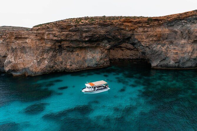Snorkeling in Blue Lagoon Beaches and Bays Trip Comino - What’s included for snorkeling, and what to bring
