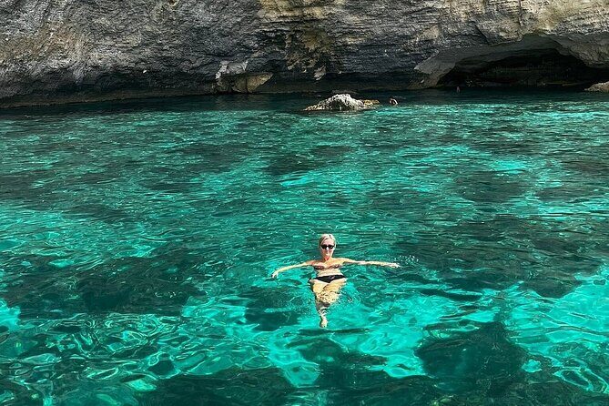 Snorkeling in Blue Lagoon Beaches and Bays Trip Comino - Meeting point, timing, and how the 4-hour schedule works