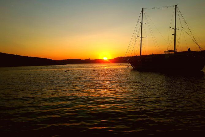Sunset Private Boat Trip, Charter Malta Gozo Comino Blue lagoon - Entering the Comino and Gozo Loop From Cirkewwa