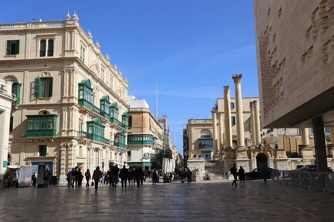 The Valletta Street Food and Culture Walking Tour - Merchant Street Market: Ftira and Kinnie as a Full-on Snack Moment